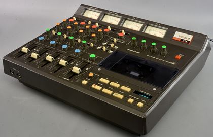 Tascam-244 classic Portastudio